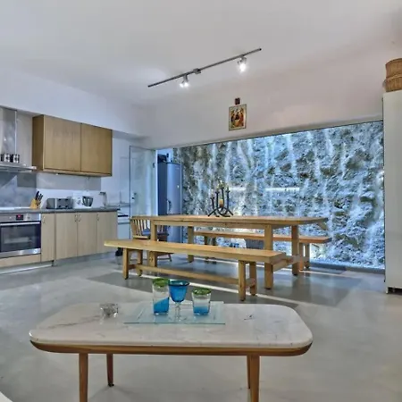 Luxury In Santorini For 10 Guests Villa