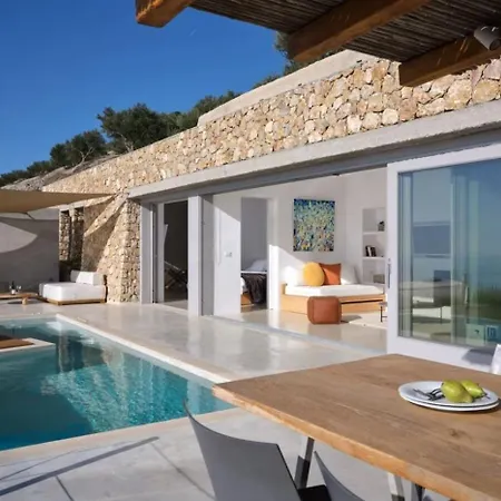 Luxury In Santorini For 10 Guests Villa *